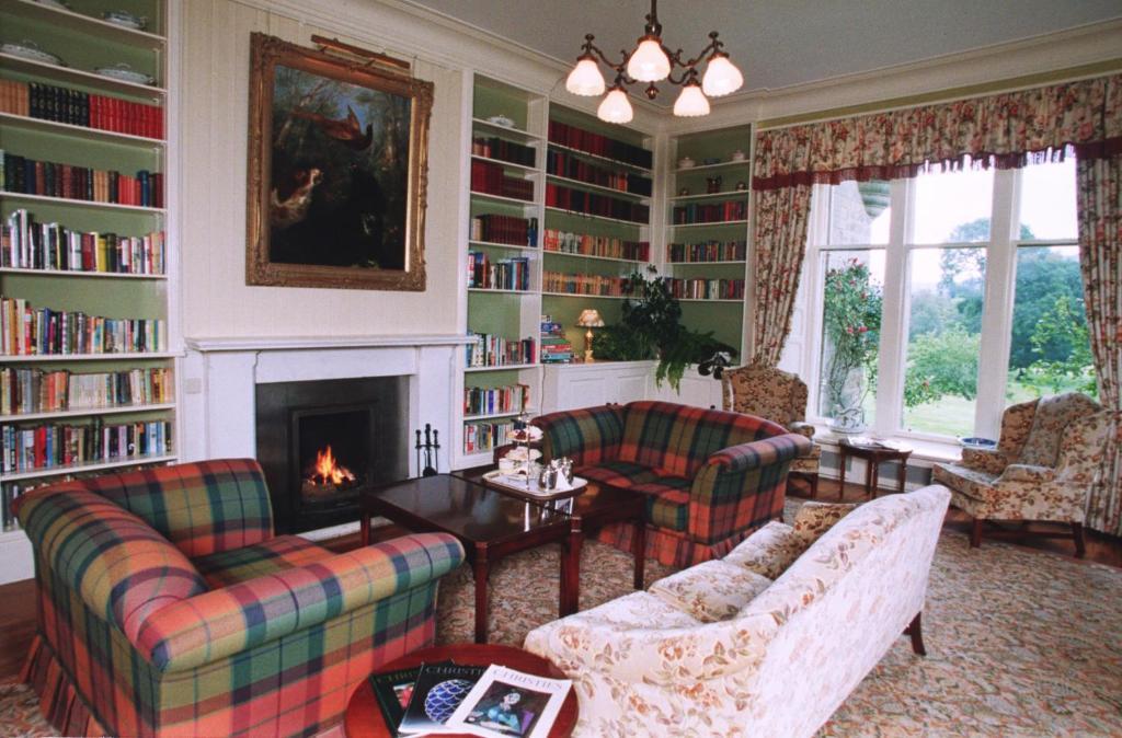 Glengarry Castle Hotel Invergarry Esterno foto